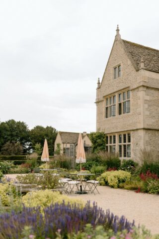 Georgian architecture of Kin House with manicured gardens.